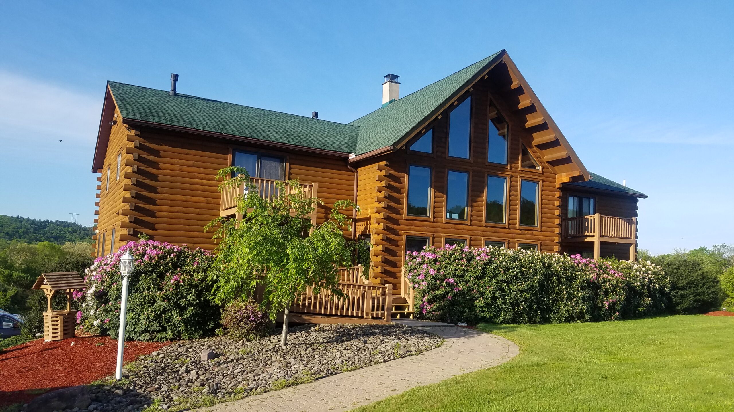 Lake View Lodge Rentals & Retreats