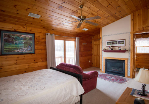 Bedroom - Lake View Lodge
